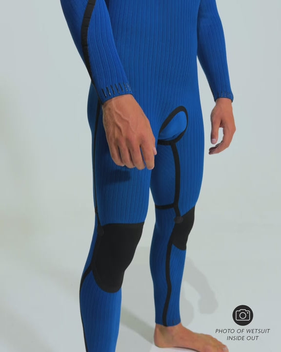 Load video: Men's HyperX 4/3mm Stitchless Steamer Chest Zip - Black